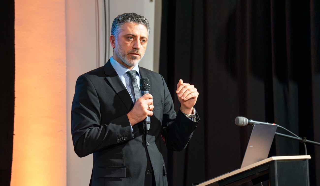 Prof. Dr. med. Ehab Shiban, Chefarzt Neurochirurgie an der MUL - CT