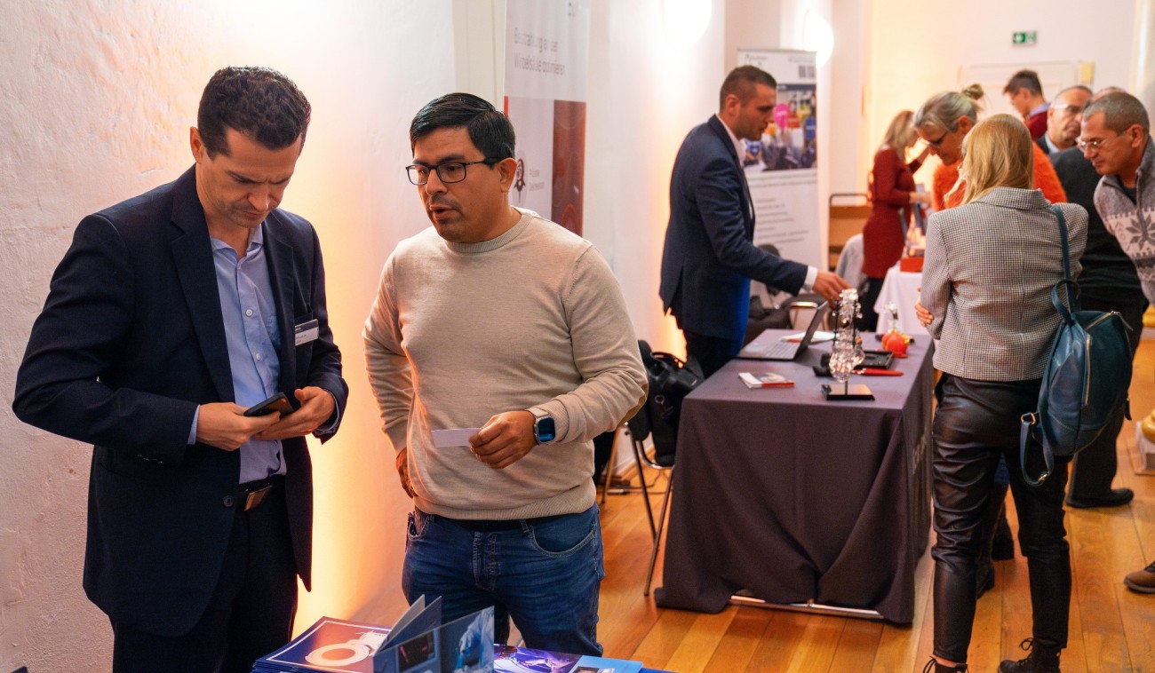 Erfahrungsaustausch während des Symposiums.