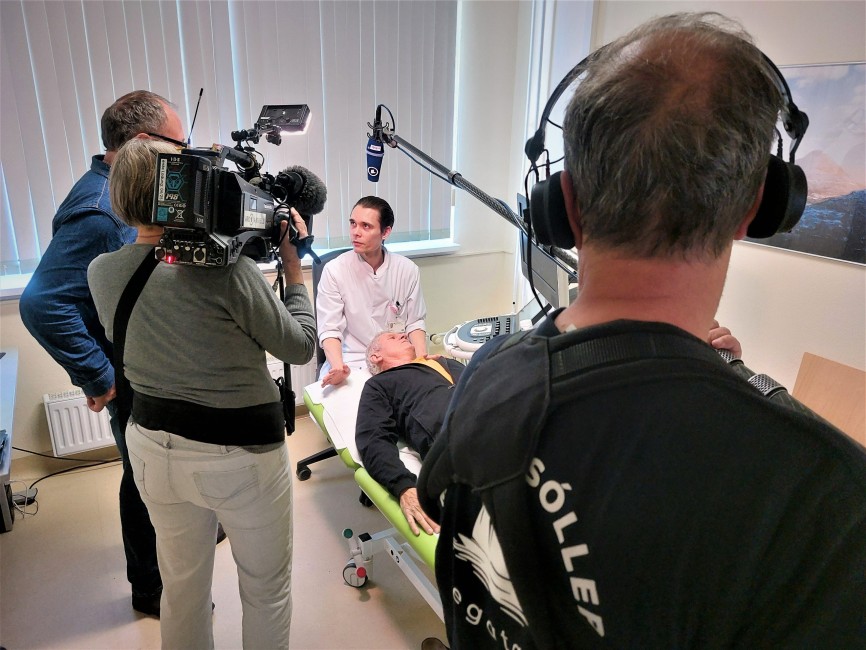 ARD Dreh Stroke Unit Untersuchung