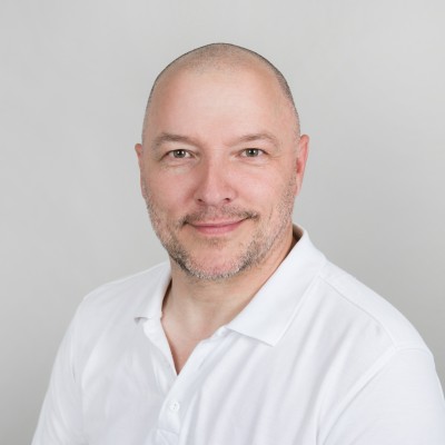 Erste erfolgreiche OPs mit dem DaVinci Roboter am CTK