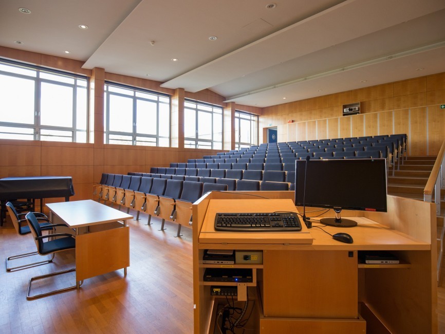 Hörsaal 03